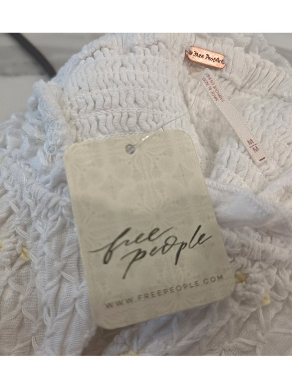 Free People NWT Boho Cecelia Cropped Smocked Embroidered Rosette Top Sz M - Picture 10 of 11